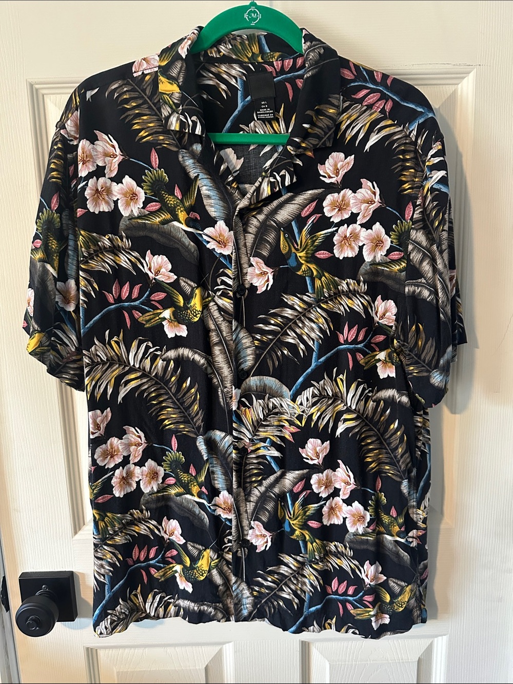 H&M Black Tropical Floral Short Sleeve Button-Down Shirt
